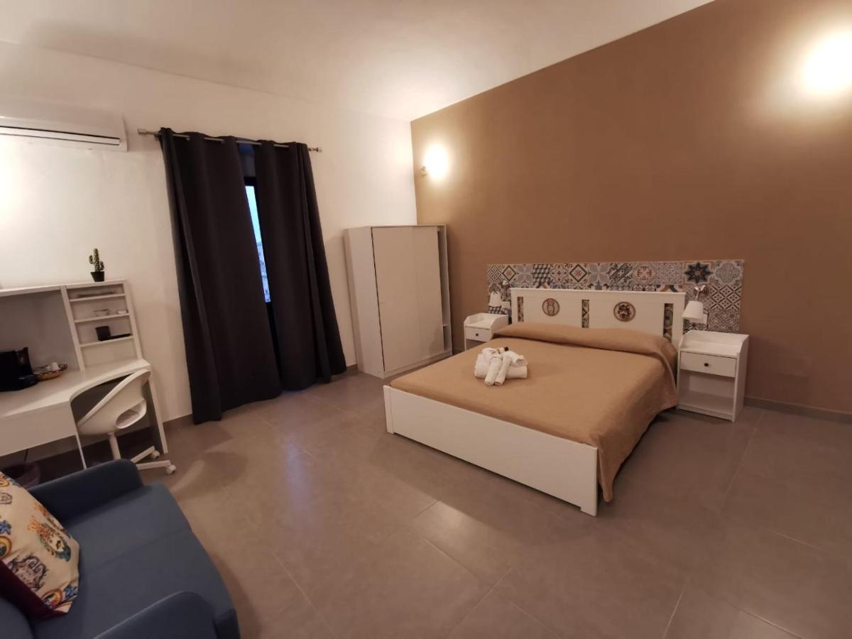 Hercules Suites โนโต ภายนอก รูปภาพ