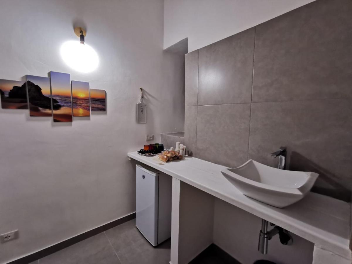 Hercules Suites โนโต ภายนอก รูปภาพ